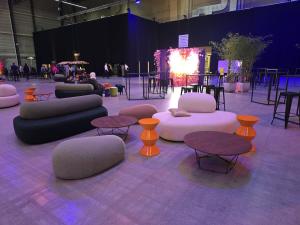 Hilly Sitzlandschaft 2